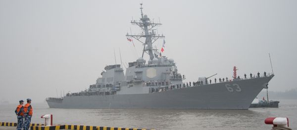 The guided missile destroyer USS Stethem (DDG 63) arrives at the Wusong military port in Shanghai. (File) - Sputnik International
