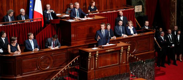 French President Emmanuel Macron (C) delivers a speech during a special congress gathering both houses of parliament (National Assembly and Senate) at the Versailles Palace, near Paris, France, July 3, 2017. French President Emmanuel Macron (C) delivers a speech during a special congress gathering both houses of parliament (National Assembly and Senate) at the Versailles Palace, near Paris, France, July 3, 2017. - Sputnik International