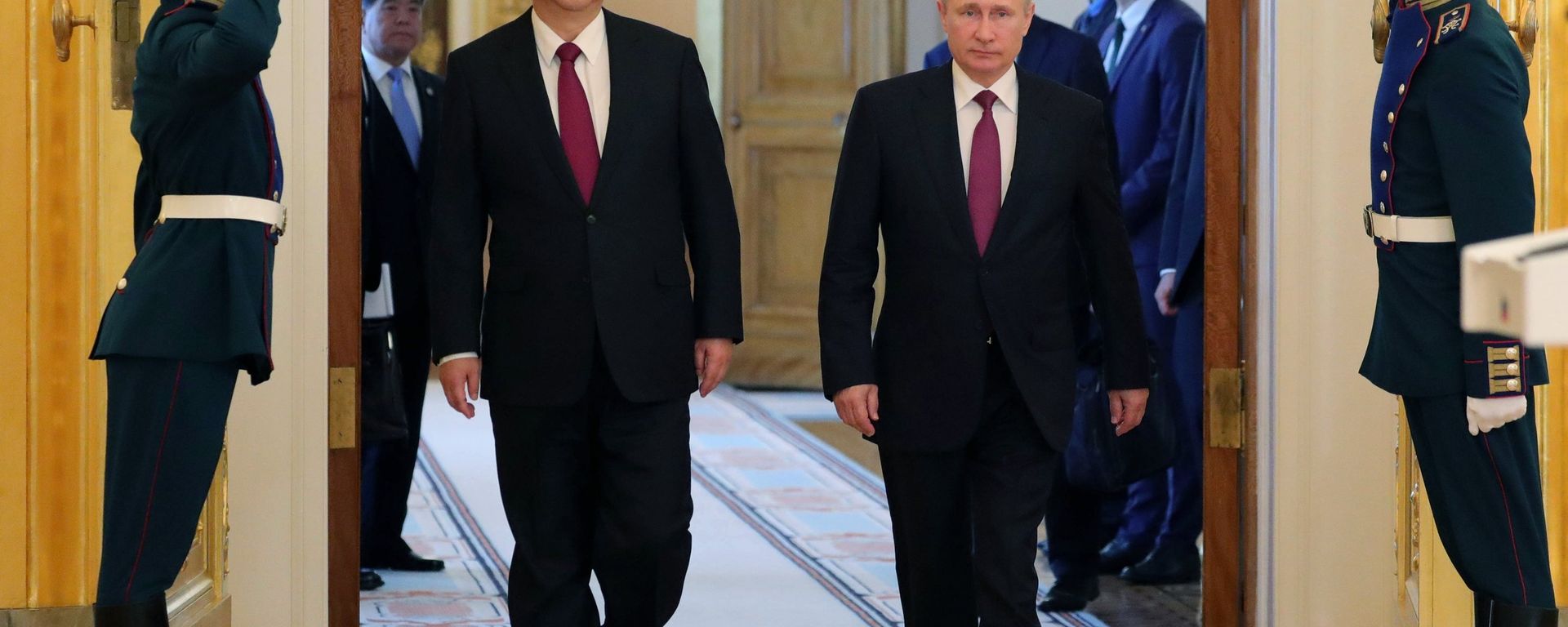 July 4, 2017. From right: Russian President Vladimir Putin meets with People's Republic of China President Xi Jinping in Moscow. July 4, 2017. From right: Russian President Vladimir Putin meets with People's Republic of China President Xi Jinping in Moscow. - Sputnik International, 1920, 12.08.2021