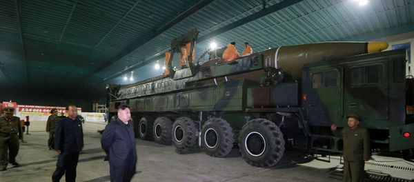 North Korean leader Kim Jong Un inspects the intercontinental ballistic missile Hwasong-14 in this undated photo released by North Korea's Korean Central News Agency (KCNA) in Pyongyang July 5, 2017. North Korean leader Kim Jong Un inspects the intercontinental ballistic missile Hwasong-14 in this undated photo released by North Korea's Korean Central News Agency (KCNA) in Pyongyang July 5, 2017. - Sputnik International