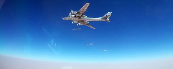 A Tu-95MS bomber launches a Kh-101 cruise missile at the ISIS facilities (Islamic State, an international terrorist organization banned in the Russian Federation) in Syria - Sputnik International