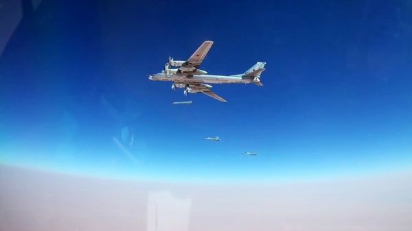 A Tu-95MS bomber launches a Kh-101 cruise missile at the ISIS facilities (Islamic State, an international terrorist organization banned in the Russian Federation) in Syria - Sputnik International