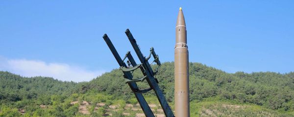 The intercontinental ballistic missile Hwasong-14 is seen in this undated photo released by North Korea's Korean Central News Agency (KCNA) in Pyongyang July 5, 2017 The intercontinental ballistic missile Hwasong-14 is seen in this undated photo released by North Korea's Korean Central News Agency (KCNA) in Pyongyang July 5, 2017 - Sputnik International