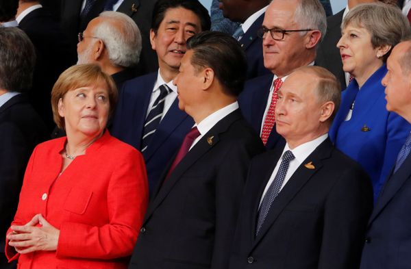 Merkel Hopes to Prevent 'New Cold War' Between US and China - Scholars Merkel Hopes to Prevent 'New Cold War' Between US and China - Scholars - Sputnik International