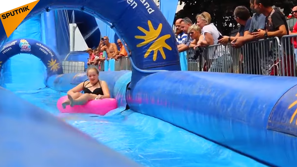 Europe's Longest Slip'n'Slide - Sputnik International