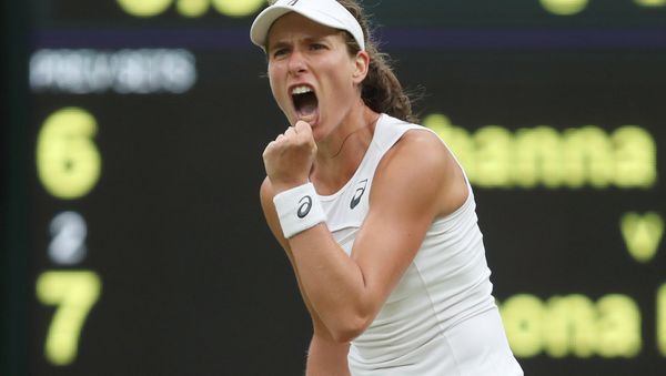Great Britain’s Johanna Konta celebrates winning the second set during the quarter final match against Romania’s Simona Halep, July 11, 2017. - Sputnik International