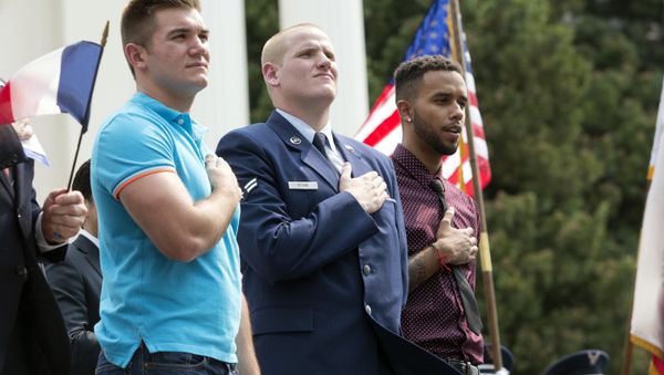 FILE - In this Sept. 11, 2015 file photo, Oregon National Guardsman Alek Skarlatos, left, U.S. Airman Spencer Stone, center, and Anthony Sadler attend a parade held to honor the three Americans who stopped a gunman on a Paris-bound passenger train, in Sacramento, Calif. - Sputnik International