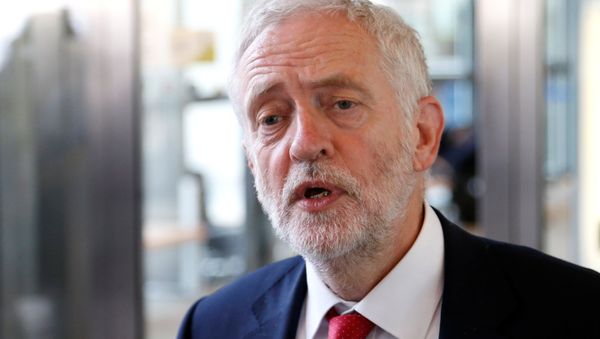 Britain's opposition Labour Party leader Jeremy Corbyn talks to the media after meeting European Union's chief Brexit negotiator Michel Barnier (not pictured) at the EU Commission headquarters in Brussels, Belgium July 13, 2017. - Sputnik International