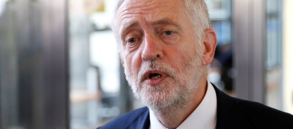 Britain's opposition Labour Party leader Jeremy Corbyn talks to the media after meeting European Union's chief Brexit negotiator Michel Barnier (not pictured) at the EU Commission headquarters in Brussels, Belgium July 13, 2017. Britain's opposition Labour Party leader Jeremy Corbyn talks to the media after meeting European Union's chief Brexit negotiator Michel Barnier (not pictured) at the EU Commission headquarters in Brussels, Belgium July 13, 2017. - Sputnik International