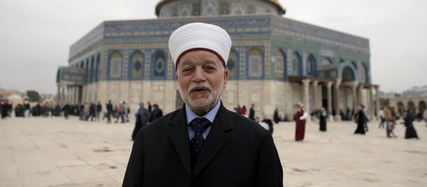 Jerusalem’s Mufti Mohammed Hussein posing in front of the Dome of the Rock mosque at the Al-Aqsa mosque compound, in Jerusalem's Old City (File) Jerusalem’s Mufti Mohammed Hussein posing in front of the Dome of the Rock mosque at the Al-Aqsa mosque compound, in Jerusalem's Old City (File) - Sputnik International