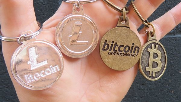 Bitcoin & Litecoin Bitcoin & Litecoin - Sputnik International