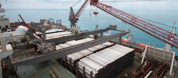 The Pioneering Spirit pipelay vessel operation near Anapa The Pioneering Spirit pipelay vessel operation near Anapa - Sputnik International