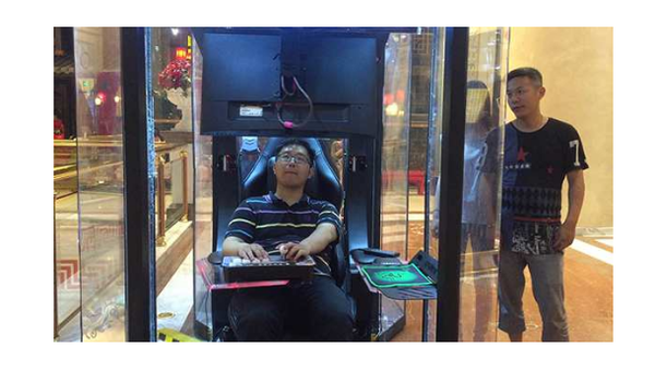 Shanghai Mall offers Husband Storage for busy shopping wives - Sputnik International