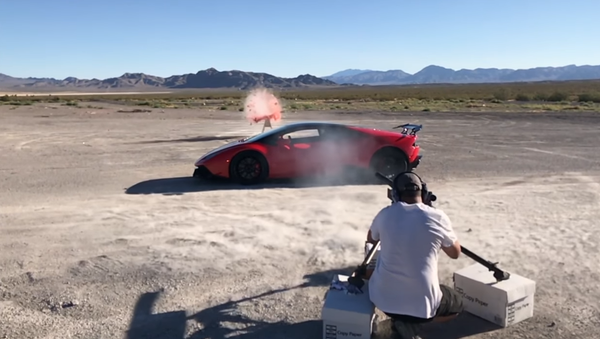 20MM THROUGH A LAMBORGHINI HURACAN - Sputnik International