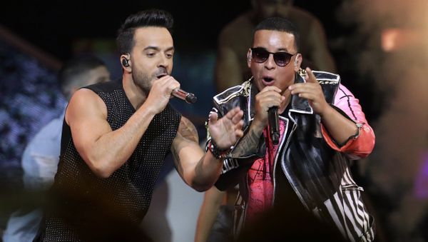 FILE - In this April 27, 2017 file photo, singers Luis Fonsi, left and Daddy Yankee perform during the Latin Billboard Awards in Coral Gables, Fla. Malaysia has banned their hit song Despacito on state radio and television, though it might be hard to slow the song's record-breaking popularity. - Sputnik International