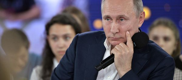 July 21, 2017. Russian President Vladimir Putin during the No Nonsense Talk with Vladimir Putin held at the Sirius educational center for gifted children, Sochi. July 21, 2017. Russian President Vladimir Putin during the No Nonsense Talk with Vladimir Putin held at the Sirius educational center for gifted children, Sochi. - Sputnik International
