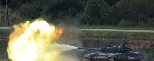 A T-90 tank shoots during a demo exercise at Alabino base. File photo A T-90 tank shoots during a demo exercise at Alabino base. File photo - Sputnik International
