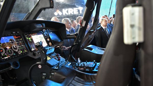 Vladimir Putin visits the International Aviation and Space Salon MAKS-2017 - Sputnik International