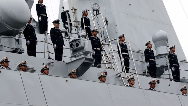 Crew of the Chinese Navy's missile frigate Yuncheng that arrived in Baltiysk for the 2017 Naval Cooperation Russia-China drills Crew of the Chinese Navy's missile frigate Yuncheng that arrived in Baltiysk for the 2017 Naval Cooperation Russia-China drills - Sputnik International