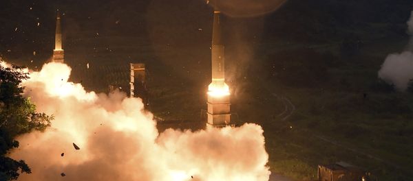 In this photo provided by South Korea Defense Ministry, South Korea's Hyunmoo II Missile system fire missiles during the combined military exercise between the U.S. and South Korea against North Korea at an undisclosed location in South Korea, Saturday, July 29, 2017. - Sputnik International