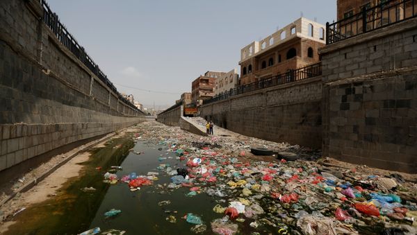 An open-air sewage channel is seen, amid a cholera outbreak, in Sanaa, Yemen, July 8, 2017. - Sputnik International