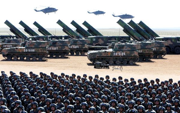 Soldiers of China's People's Liberation Army (PLA) take part in a military parade to commemorate the 90th anniversary of the foundation of the army at the Zhurihe military training base in Inner Mongolia Autonomous Region, China, July 30, 2017 - Sputnik International