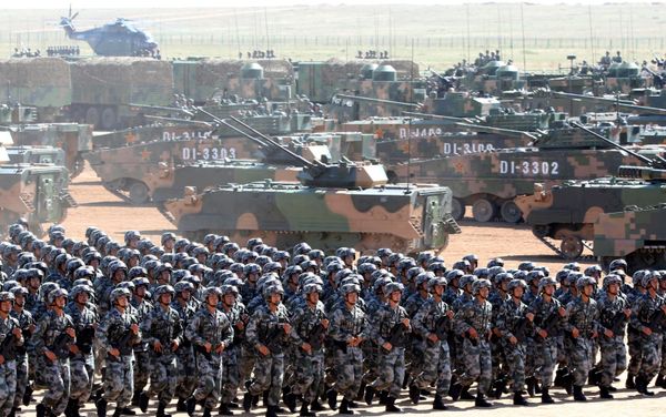 Soldiers of China's People's Liberation Army (PLA) take part in a military parade to commemorate the 90th anniversary of the foundation of the army at the Zhurihe military training base in Inner Mongolia Autonomous Region, China, July 30, 2017 - Sputnik International
