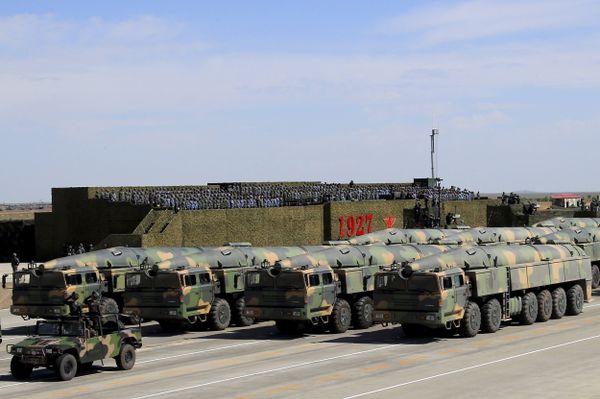 Chinese People's Liberation Army Parade Showcases 90 Years of Military Might - Sputnik International