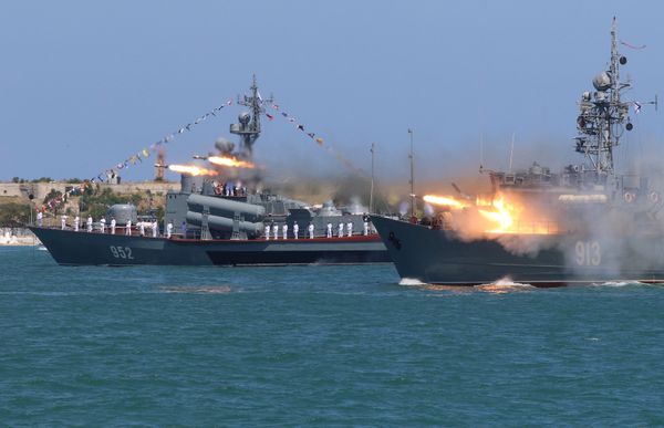 Here Come the Warships! Russia Celebrates 2017 Navy Day - Sputnik International
