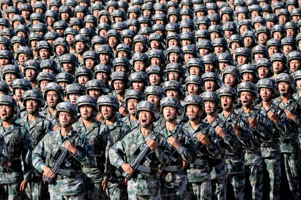 Soldiers of China's People's Liberation Army (PLA) get ready for the military parade to commemorate the 90th anniversary of the foundation of the army at Zhurihe military training base in Inner Mongolia Autonomous Region, China, July 30, 2017 Soldiers of China's People's Liberation Army (PLA) get ready for the military parade to commemorate the 90th anniversary of the foundation of the army at Zhurihe military training base in Inner Mongolia Autonomous Region, China, July 30, 2017 - Sputnik International