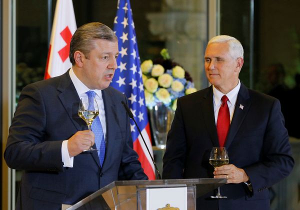 Georgian Prime Minister Georgy Kvirikashvili and U.S. Vice President Mike Pence attend an official dinner in Tbilisi, Georgia July 31, 2017 Georgian Prime Minister Georgy Kvirikashvili and U.S. Vice President Mike Pence attend an official dinner in Tbilisi, Georgia July 31, 2017 - Sputnik International