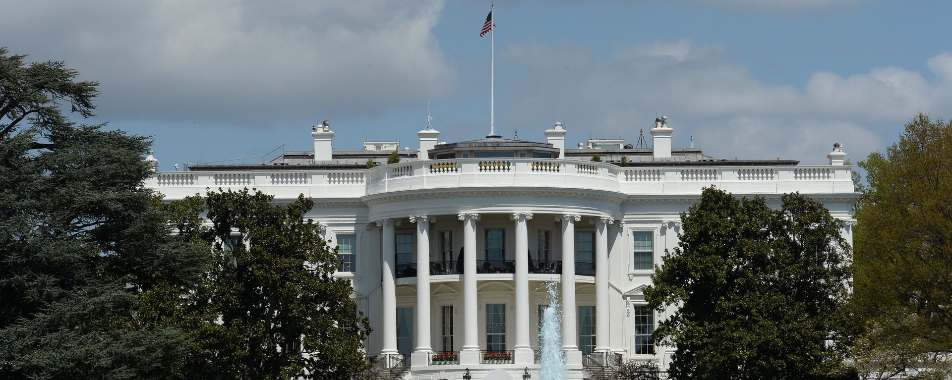 Official residence of the U.S. President, the White House in Washington D.C. Official residence of the U.S. President, the White House in Washington D.C. - Sputnik International, 1920, 01.10.2021