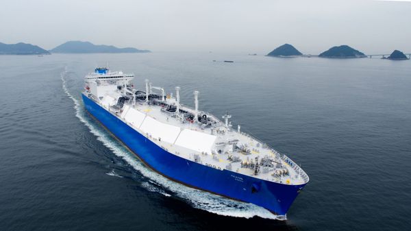 Liquefied natural gas carrier Pskov - Sputnik International