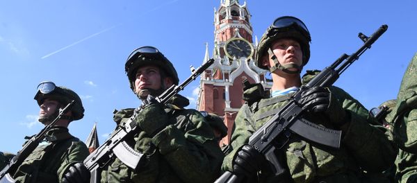 Military personnel during the Paratroopers' Day celebration on Red Square in Moscow Military personnel during the Paratroopers' Day celebration on Red Square in Moscow - Sputnik International