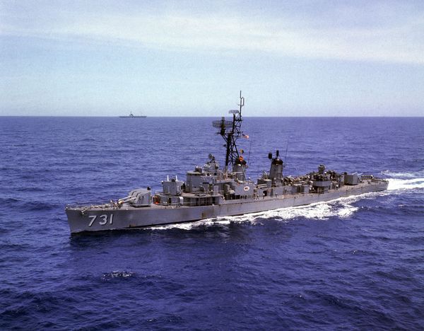 The U.S.S. Maddox is shown in the North China Sea in Aug. 1966 - Sputnik International