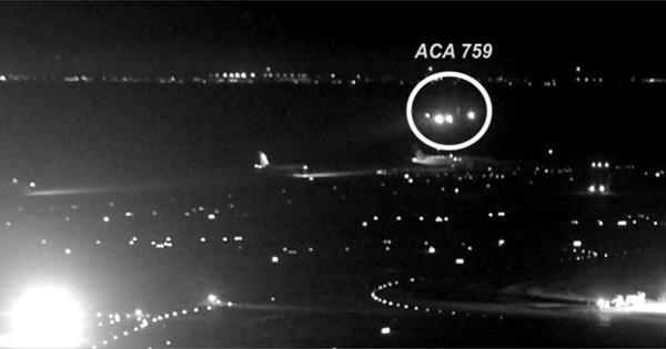 Air Canada Flight 759, an Airbus 320 which came within 59 feet of striking four other planes on the ground and causing untold destruction. Air Canada Flight 759, an Airbus 320 which came within 59 feet of striking four other planes on the ground and causing untold destruction. - Sputnik International