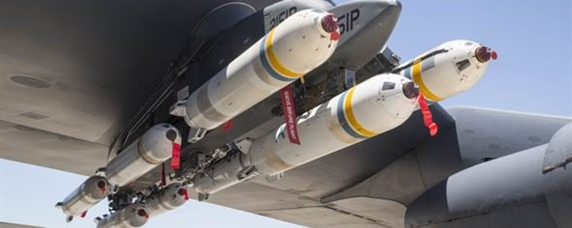 B-52 Leaflet Bombs  - Sputnik International, 1920, 22.07.2023
