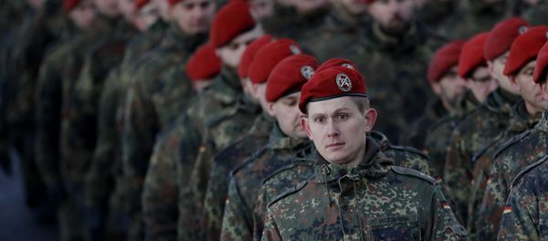 German Bundeswehr soldiers of the 122th Infantry Battalion take part in a farewell ceremony in Oberviechtach, Germany, Thursday, Jan. 19, 2017. - Sputnik International