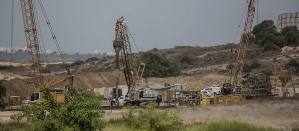 In this Thursday, Sept. 8, 2016 file photo, heavy machinery works on a massive underground barrier on the Israeli side of the border with Gaza - Sputnik International