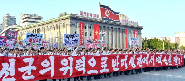 People participate in a Pyongyang city mass rally held at Kim Il Sung Square on August 9, 2017, to fully support the statement of the Democratic People's Republic of Korea (DPRK) government in this photo released on August 10, 2017 by North Korea's Korean Central News Agency (KCNA) in Pyongyang People participate in a Pyongyang city mass rally held at Kim Il Sung Square on August 9, 2017, to fully support the statement of the Democratic People's Republic of Korea (DPRK) government in this photo released on August 10, 2017 by North Korea's Korean Central News Agency (KCNA) in Pyongyang - Sputnik International