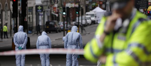 Forensic police investigate an area in the London Bridge area of London, Monday, June 5, 2017. Forensic police investigate an area in the London Bridge area of London, Monday, June 5, 2017. - Sputnik International