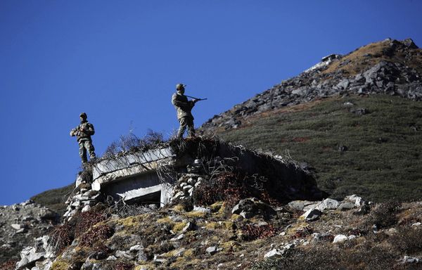 Chinese Troops Abduct 5 People in India's Arunachal Pradesh State, Local Minister Claims Chinese Troops Abduct 5 People in India's Arunachal Pradesh State, Local Minister Claims - Sputnik International