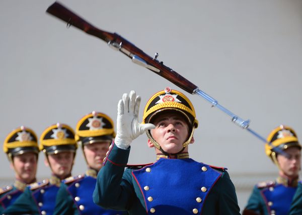 Russian Presidential Regiment's Performance at Kremlin's Walls Russian Presidential Regiment's Performance at Kremlin's Walls - Sputnik International