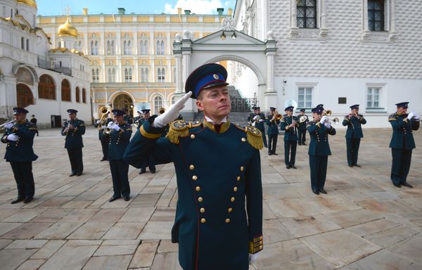 Russian Presidential Regiment's Performance at Kremlin's Walls Russian Presidential Regiment's Performance at Kremlin's Walls - Sputnik International