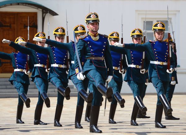 Russian Presidential Regiment's Performance at Kremlin's Walls Russian Presidential Regiment's Performance at Kremlin's Walls - Sputnik International