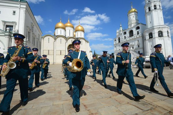 Russian Presidential Regiment's Performance at Kremlin's Walls Russian Presidential Regiment's Performance at Kremlin's Walls - Sputnik International