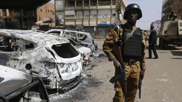 In this Monday Jan. 18, 2016 file photo, a soldier stands guard outside the Splendid Hotel in Ouagadougou, Burkina Faso. In this Monday Jan. 18, 2016 file photo, a soldier stands guard outside the Splendid Hotel in Ouagadougou, Burkina Faso. - Sputnik International