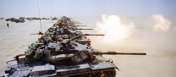 After weeks of waiting, a column of US Marine Corps M-60 tanks began firing live ammunition in the Saudi desert on Friday, September 14, 1990 in Saudi Arabia. After weeks of waiting, a column of US Marine Corps M-60 tanks began firing live ammunition in the Saudi desert on Friday, September 14, 1990 in Saudi Arabia. - Sputnik International