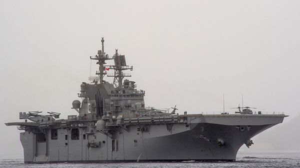 The U.S. Navy amphibious assault ship USS America (LHA-6). (File) The U.S. Navy amphibious assault ship USS America (LHA-6). (File) - Sputnik International