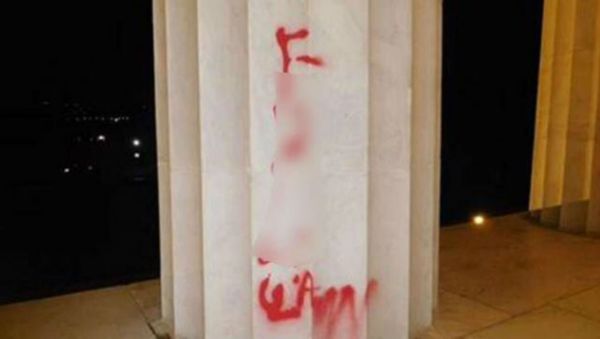 lincoln memorial vandalism - Sputnik International